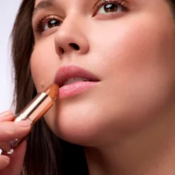 New Glam In Gold 010 In A Gold Rush Lipbalm Lipmake-Up