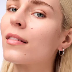 Best Instant Bright 002N Medium Coverage Serum Concealer Concealer