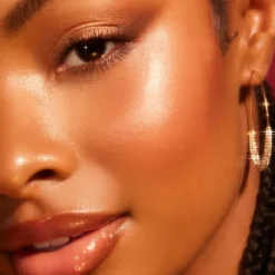 Best e.l.f. Halo Glow Highlight Champagne Campaign Beauty Wand Highlighter
