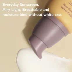 Black Rice Moisture Airyfit Daily Sunscreen SPF50+/PA++++ Zonnebrand|Korean Skincare