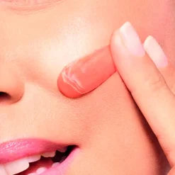 New L'Oréal Paris Revitalift Red Cream Dagcreme