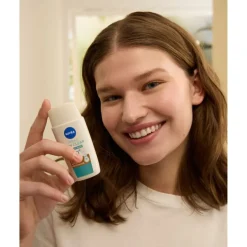 Nivea Derma Skin Clear Dagelijkse Anti-Uv Fluïde Zonnebrand|Dagcreme