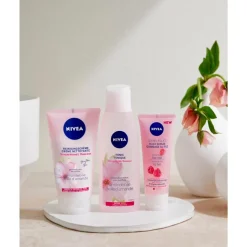 Hot NIVEA Glow Rijstscrub Gezichtsreiniging