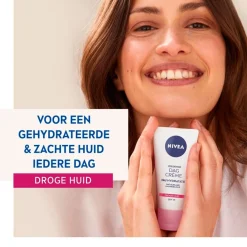 New NIVEA Voedende Dagcrème met SPF15 Dagcreme