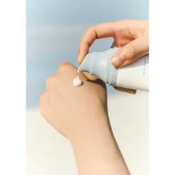 Outlet Madagascar Centella Hyalu-Cica Sun Serum Zonnebrand|Korean Skincare