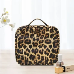 Sale UNIQ Make-up Reistas Toilettas Luipaard Toilettassen